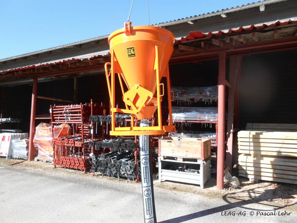 Benne à béton 1016